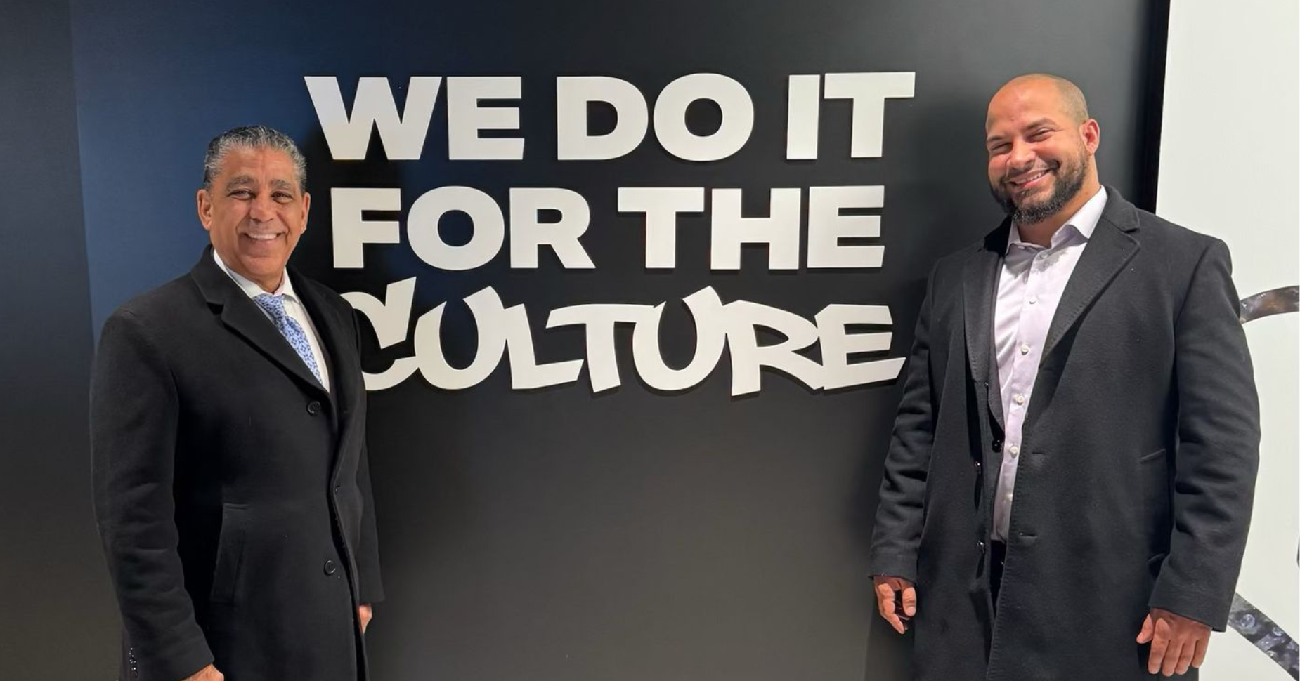 Así Es el Mercado de Cannabis Más Latino de EEUU: Explorando Nueva York con Happy Munkey