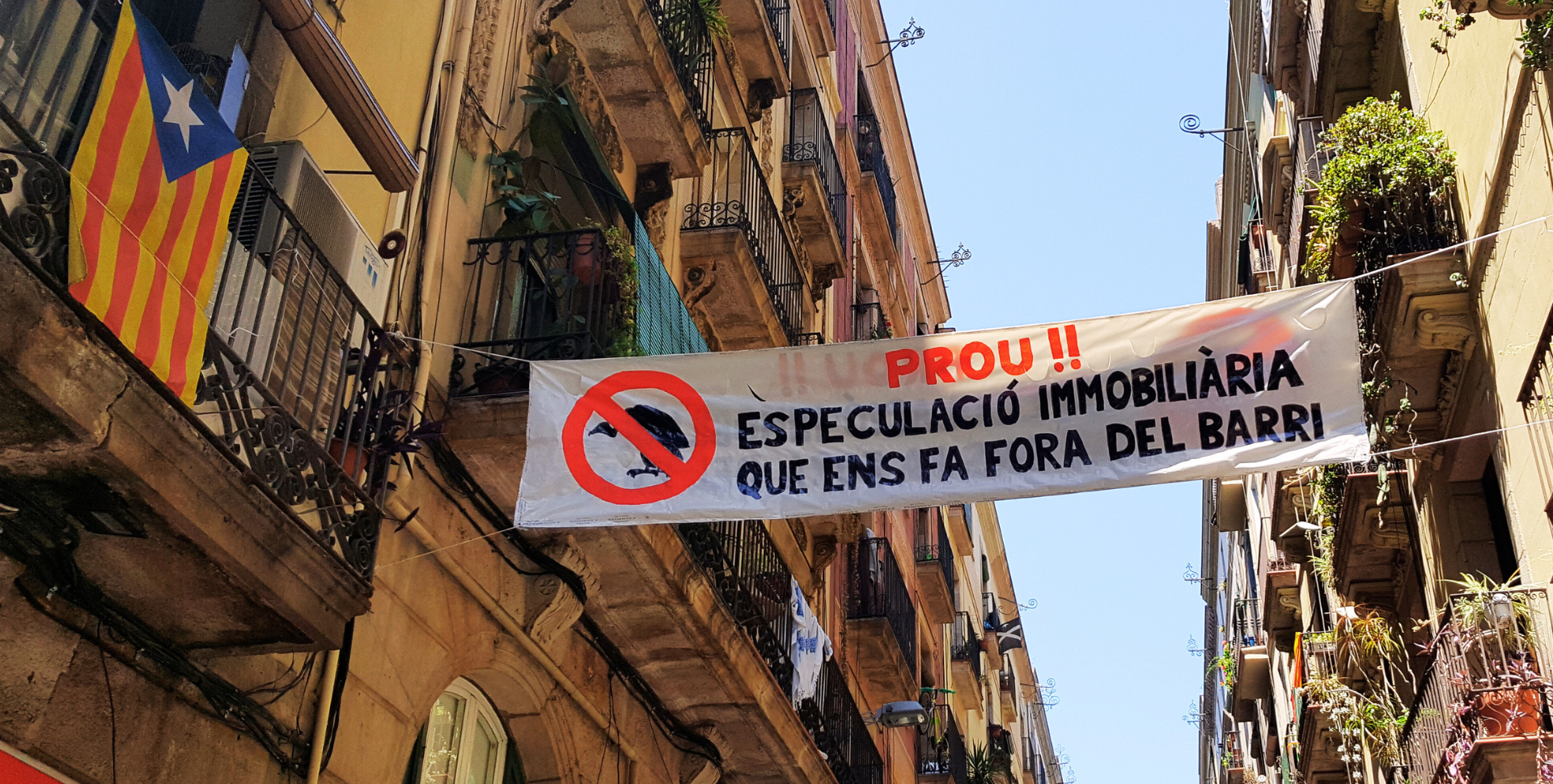 Clubes Cannábicos vs. Gentrificación: Cuando los Turistas se Adueñan de Barcelona Clubes Cannábicos vs. Gentrificación: Cuando los Turistas se Adueñan de Barcelona