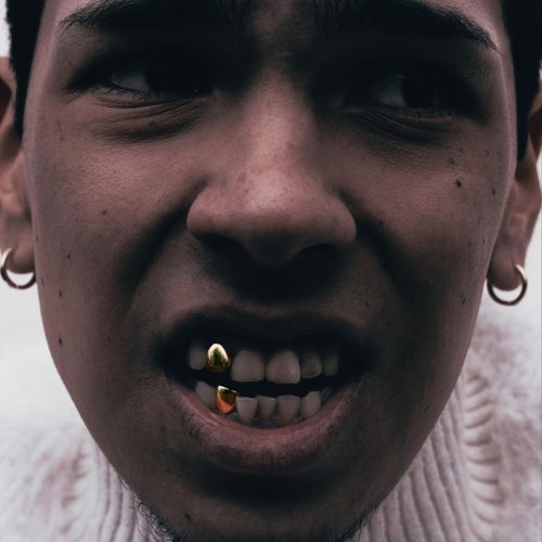 Milo J Anuncia Show Histórico en Vélez y Estrena ‘Bajo de la Piel’, Adelanto de su Próximo Disco Milo J Anuncia Show Histórico en Vélez y Estrena ‘Bajo de la Piel’, Adelanto de su Próximo Disco