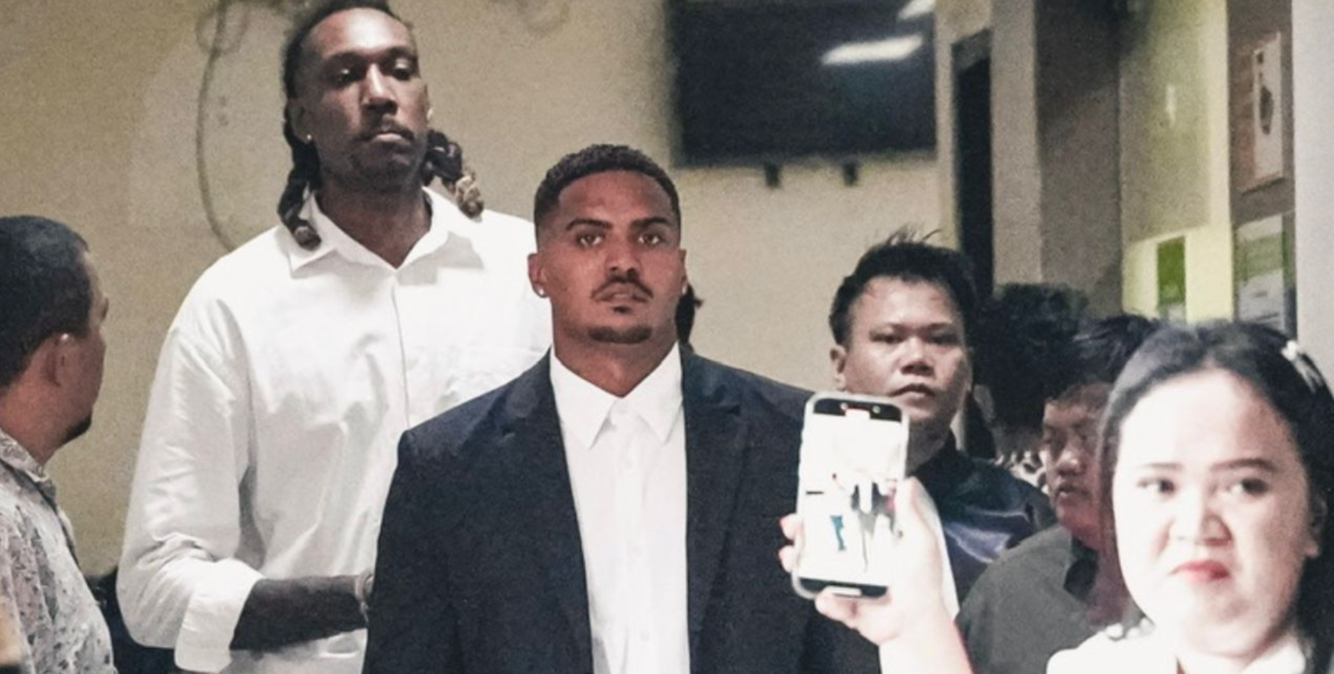 EXCLUSIVA: Basquetbolista Estadounidense Evita Pena de Muerte en Indonesia Tras Fallo por Gomitas con THC EXCLUSIVA: Basquetbolista Estadounidense Evita Pena de Muerte en Indonesia Tras Fallo por Gomitas con THC