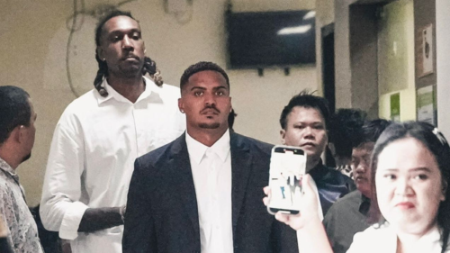 EXCLUSIVA: Basquetbolista Estadounidense Evita Pena de Muerte en Indonesia Tras Fallo por Gomitas con THC EXCLUSIVA: Basquetbolista Estadounidense Evita Pena de Muerte en Indonesia Tras Fallo por Gomitas con THC