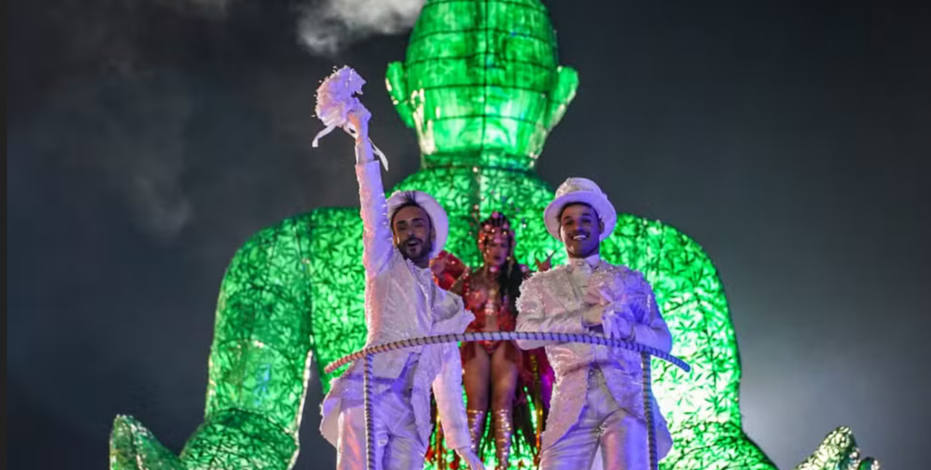 La Marihuana, Presente en el Carnaval de Brasil: ¿Cómo se Ve la Carroza Más Macoñera?