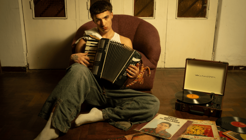 Tobika Lanza ‘Re Solo’ y Confirma su Debut en Lollapalooza Argentina 2026