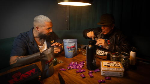 ¿‘Maula se Vendió’? No Digan Giladas: Todo Sobre la Unión entre Flowers & Terps y Universal Growing ¿‘Maula se Vendió’? No Digan Giladas: Todo Sobre la Unión entre Flowers & Terps y Universal Growing